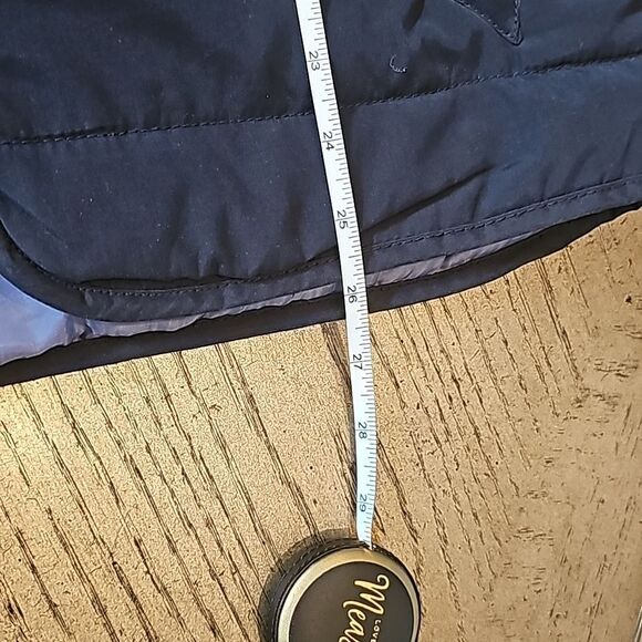 Navy zip up puffer vest size M - Picture 6 of 7